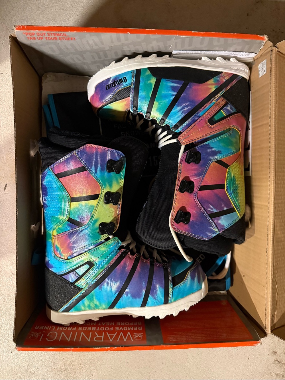 ThirtyTwo Lace-Up Women's Rainbow Tie-Dye Snowboard Boots - Vibrant Multicolor